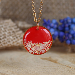 Złota zawieszka złoty wisiorek kwiat naszyjnik żywica z żywicy suszone kwiaty z kwiatami naturalne żywe kwiaty żywica epoksydowa czerwona koralowa