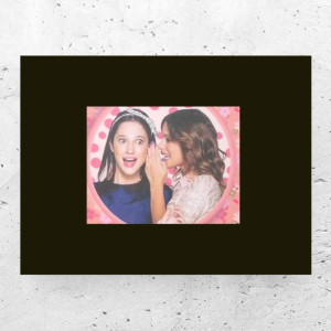 fajne plakaty do domu, filmowe plakaty A4, plakat Violetta, Violetta plakat A4, plakat z aktorami z serialu Violetta, plakat dla nastolatki, plakat z filmu Violetta, A4 plakaty na ścianę