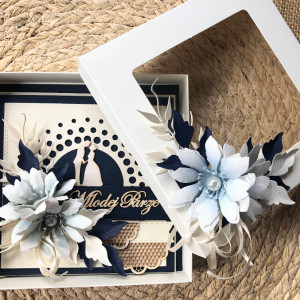 167,komplet ślubny w kremie z dodatkiem granatu