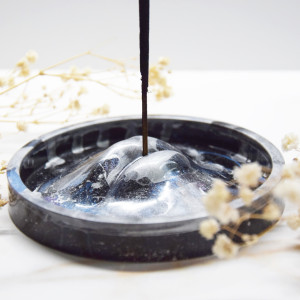 Podstawka na kadzidło Usta