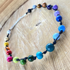 naszyjnik czy bransoletka tęczowe drewniane koraliki