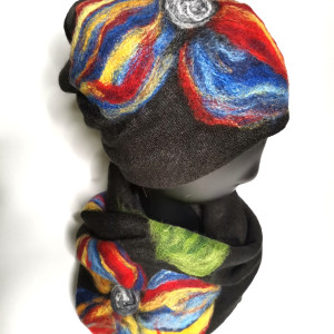 komplet wełniany czarny wełna merynosy kwiaty