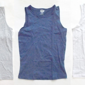 nowe podkoszulki dziecięce, trzypak koszulek z bawełny, 134-140 podkoszulki dla chłopca, 134-140 koszulki bawełniane