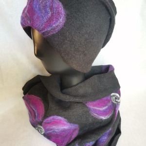 komplet wełniany czarny wełna merynosy kwiaty