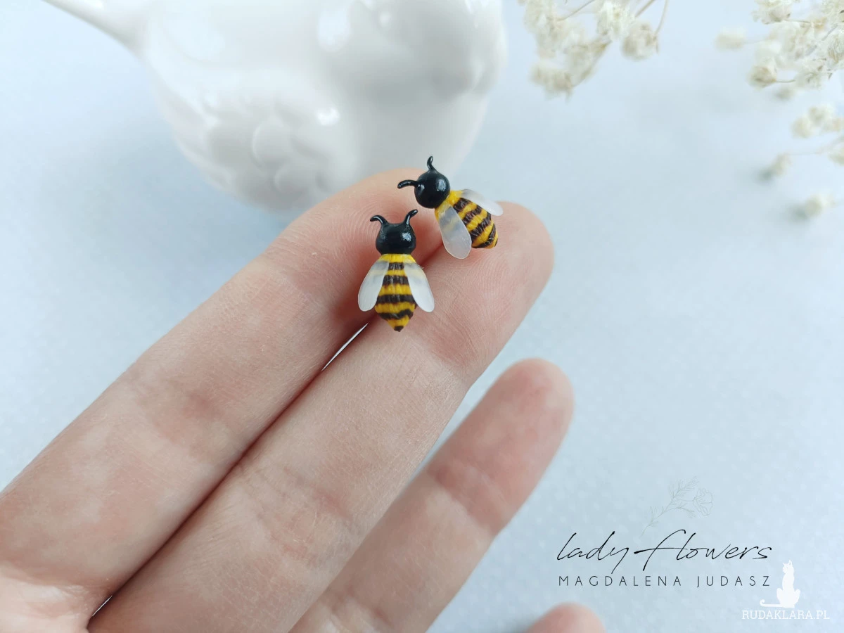 Kolczyki pszczółki