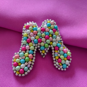 Cukierkowa broszka M