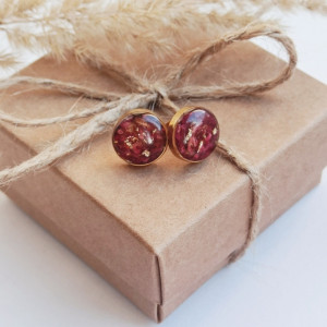 Kolczyki sztyfty z żywicy z zatopionymi płatkami róży