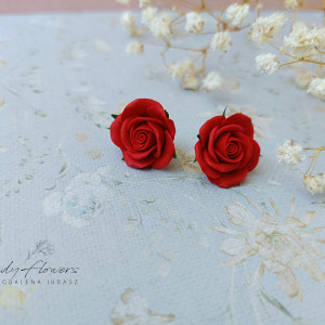 Kolczyki czerwone różyczki
