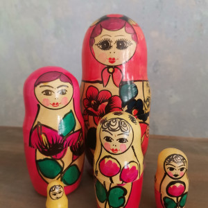 Drewniana zabawka matrioszka