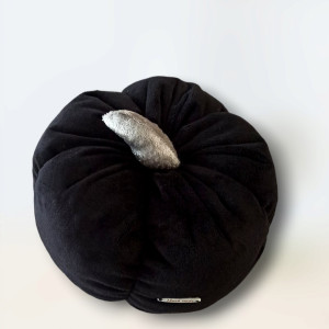 czarna dynia materiałowa