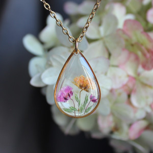 Złota łezka zawieszka złoty wisiorek kwiat naszyjnik żywica z żywicy suszone kwiaty z kwiatami naturalne żywe kwiaty