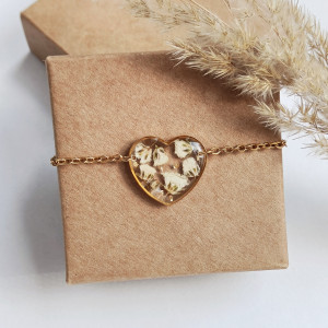 Bransoletka z żywicy serduszko z białą gipsówką