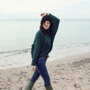 Sweter handmade szmaragdowa zieleń