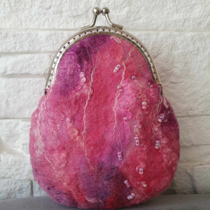 Portmonetka w odcieniach różu