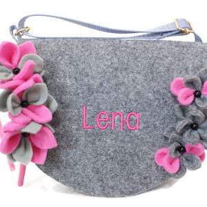 Malutka torebka z imieniem, opaska z różowymi kwiatuszkami