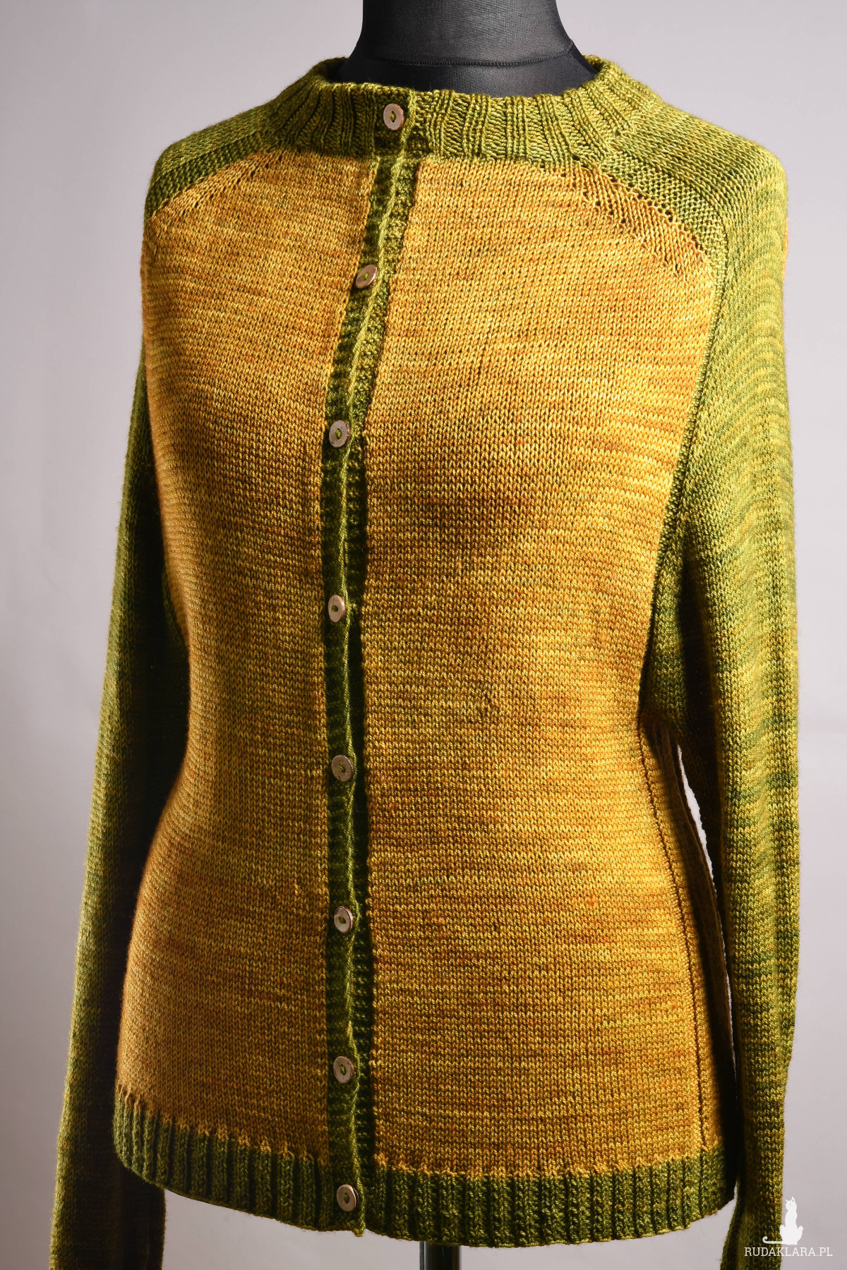 Damski kardigan Dijon#zrobiony ręcznie#zrobiony na drutach#rozpinany sweter dla niej#wrabiane ramiona#podwójnie wykończony dekolt#