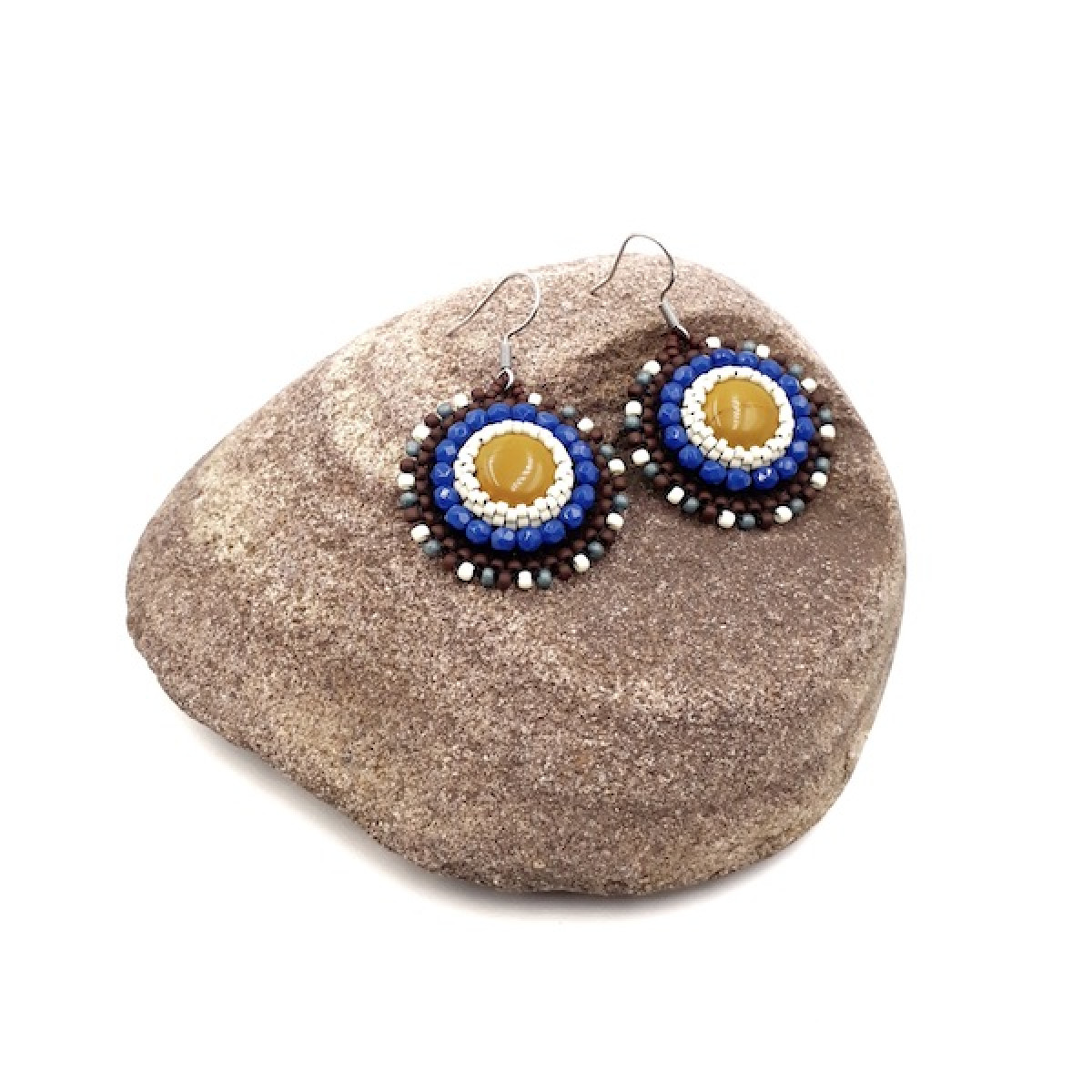 Koralikowe kolczyki - koła z mokaitem, haft koralikowy