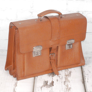 SKÓRZANA AKTÓWKA PRL