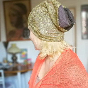 Czapka smerfetka z koronką