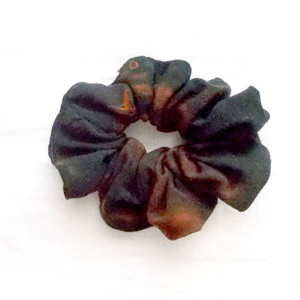 rudo czarna gumka do włosów, scrunchie z wiskozy, ciemne skrunczi,  skranczi wiskoza scrunchie do włosów
