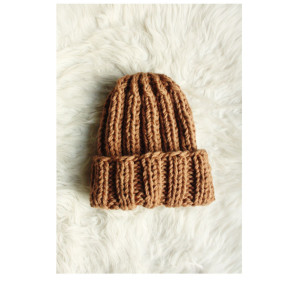 Czapka karmel handmade