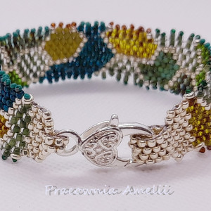 moro z dużym karabińczykiem