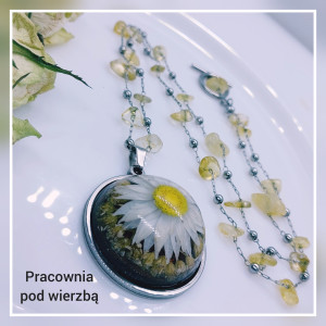 Naszyjnik medalion żółty kwarc suchołuska kocanka prawdziwe kwiaty kamienie naturalne stal żywica