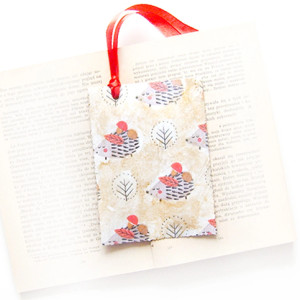 shabby chic zakładka do  książki, jeże zakładka, bajkowa zakładka, zakładka z jeżem, decoupage zakladka do książek