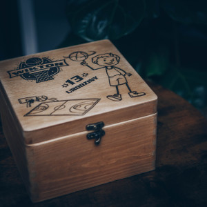 Drewniana skrzynka, szkatułka - Grawer - Projekt indywidualny