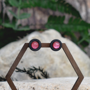 Czarne drewniane kolczyki sztyfty kameleon #231