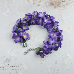 Bransoletka z fiołkami