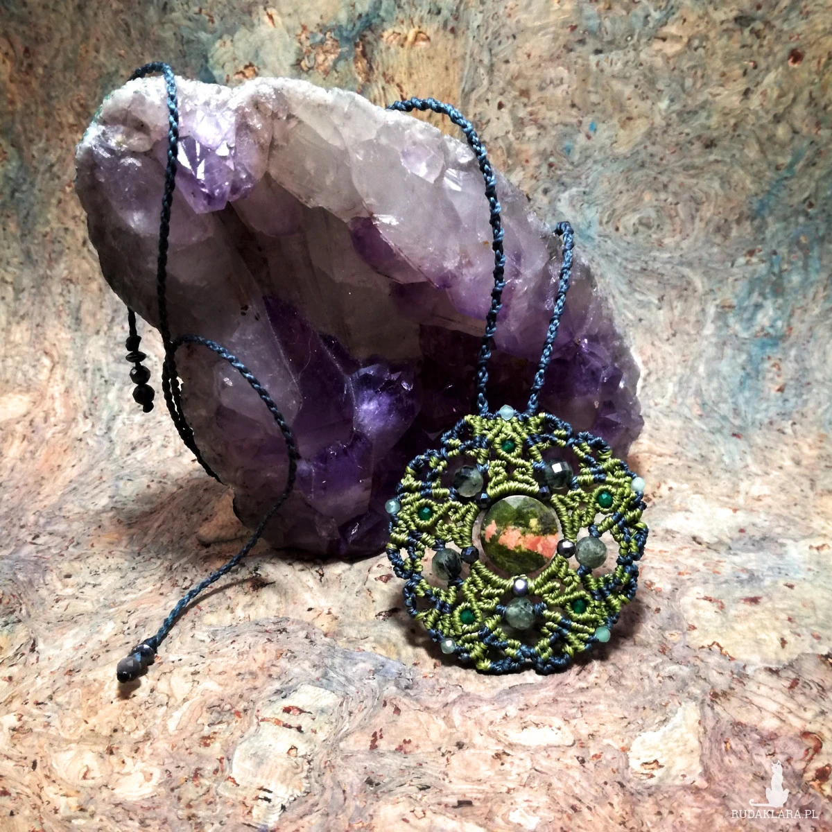 Gwiazda Mandala Pentagram Unakit Szmaragd naszyjnik pleciony mikro makrama Delfina Dolls