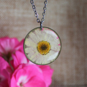 Srebrna zawieszka srebrny wisiorek naszyjnik żywica z żywicy kwiaty z kwiatami retro naturalna dziewczęca kobieca stokrotka stokrotką