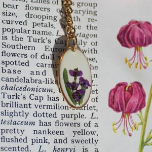 Złota jajowata zawieszka złoty wisiorek kwiat naszyjnik żywica z żywicy suszone kwiaty z kwiatami naturalne kobieca dziewczęca smagliczka