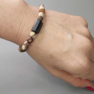 Bransoletka ochronna z turmalinem i jaspisem capuccino..