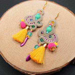 BEŻOWO-KOLOROWE KOLCZYKI SUTASZ W STYLU BOHO 10