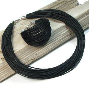 Czarny lniany komplet