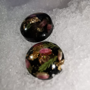 Czarne sztyfty z wrzosem