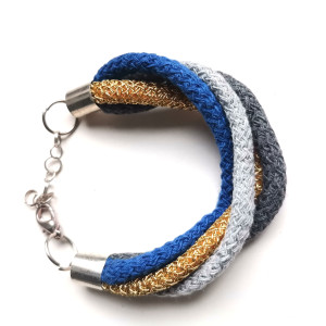 Bransoletka sznurkowa
