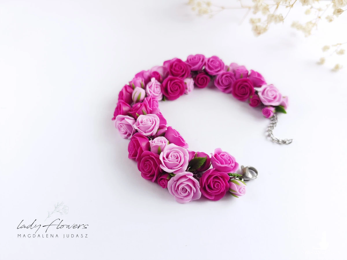 Bransoletka z różami