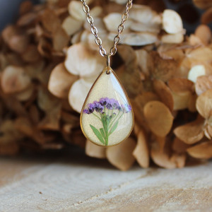 Złota łezka zawieszka złoty wisiorek kwiat naszyjnik żywica z żywicy suszone kwiaty z kwiatami naturalne kobieca dziewczęca zielona smagliczka fioletowa