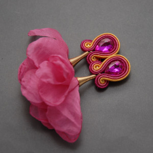 kolczyki lub klipsy sutasz z kwiatkami