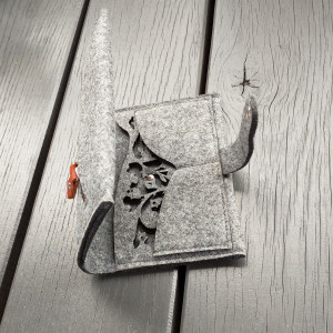 Filcowy portfel damski - koniakowa zawieszka - szary