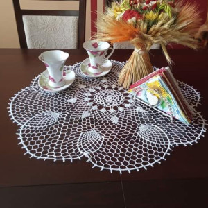 Wielkanocna serweta na stół