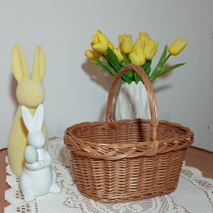 Koszyczek wiklinowy na Święconkę Wielkanocną naturalny