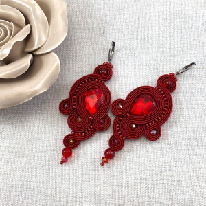 KOLCZYKI SUTASZ KOLEKCJA ELEEN, CIEMNE WINO