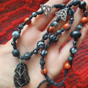 Naszyjnik mocy z triquetrą