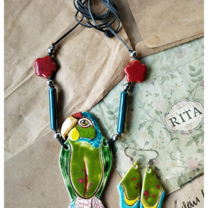 Papuga + kolczyki piórka