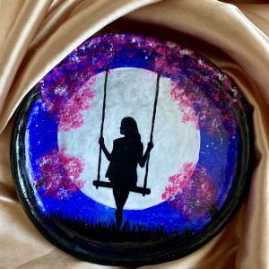 Gliniana podstawka ekspozytor na biżuterię