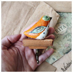 Wieszaczek z rudym ptaszkiem